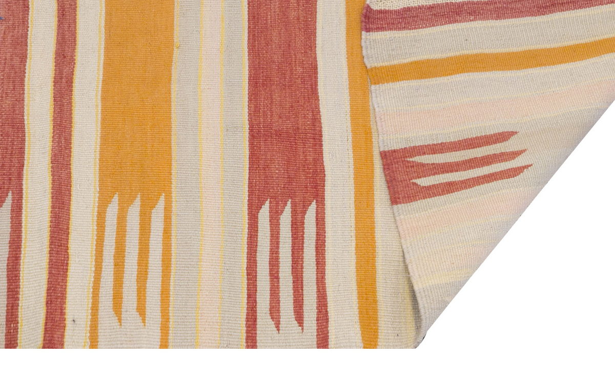 Vintage Turkish Rug, 4.8 x 6.10 ft Rug, 144 x 209 cm