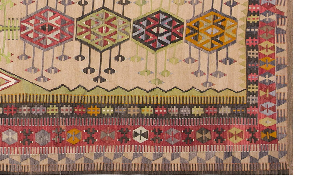 Vintage Turkish Rug, 4.8 x 7.6 ft, 144 x 230 cm