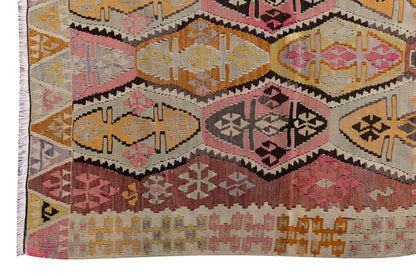 Vintage Turkish Rug, 4.9 x 3.8 ft, 147 x 112 cm
