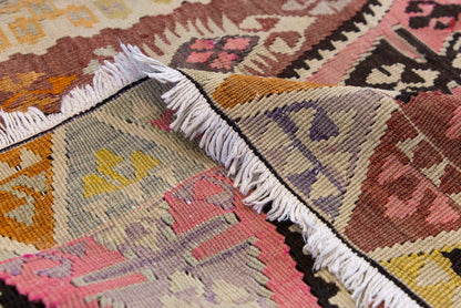 Vintage Turkish Rug, 4.9 x 3.8 ft, 147 x 112 cm