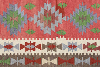 Vintage Turkish Rug, 4.9 x 6.4 ft Rug, 145 x 195 cm