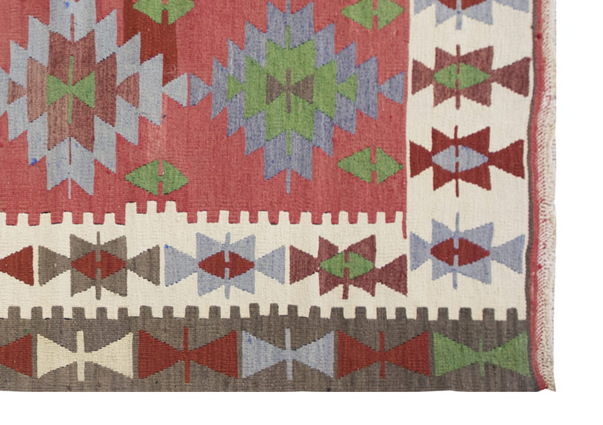 Vintage Turkish Rug, 4.9 x 6.4 ft Rug, 145 x 195 cm