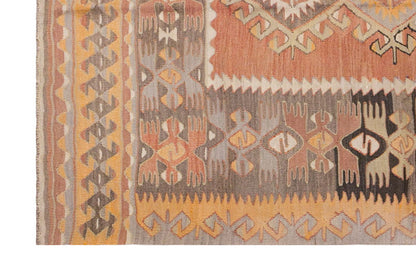 Vintage Turkish Rug, 4.9 x 6.5 ft, 145 x 198 cm