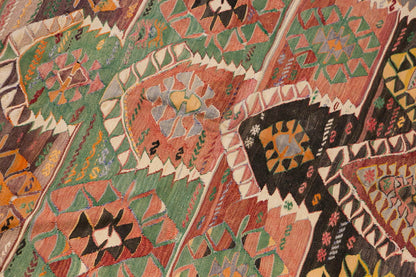 Vintage Turkish Rug, 4.9 x 6.5 ft, 146 x 198 cm