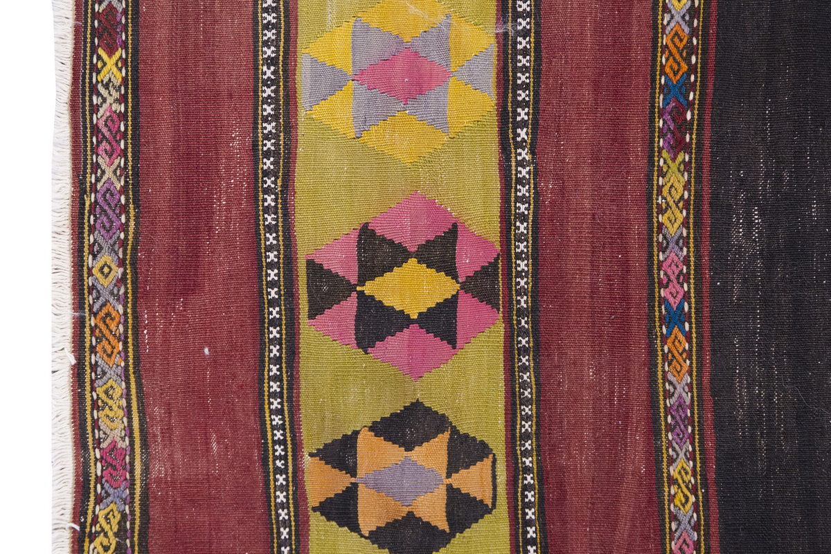 Vintage Turkish Rug, 4 x 2.10 ft Rug, 124 x 88 cm