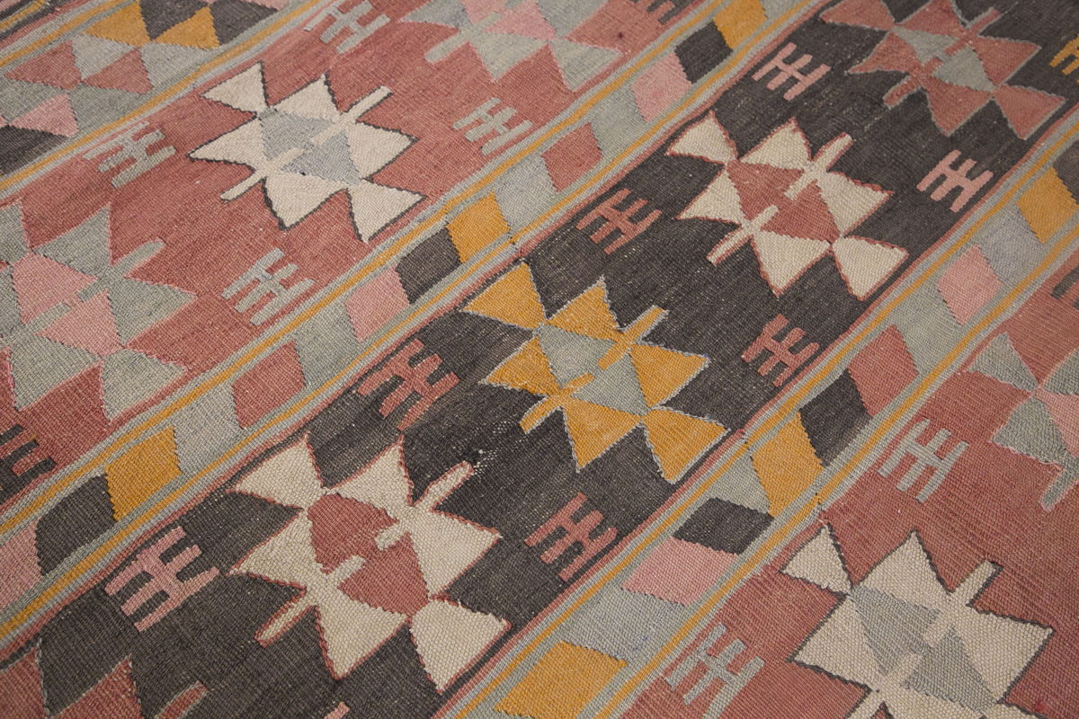 Vintage Turkish Rug, 4 x 4.9 ft Rug, 122 x 145 cm