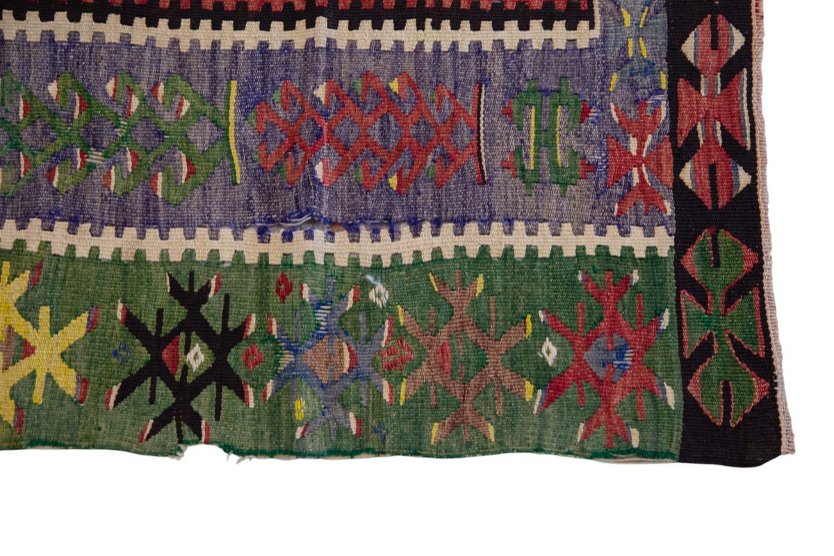 Vintage Turkish Rug, 4 x 5.6 ft Rug, 124 x 168 cm