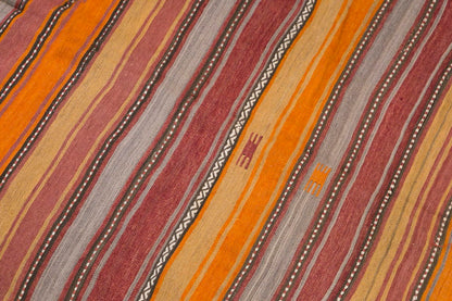 Vintage Turkish Rug, 4 x 6.2 ft Rug, 122 x 190 cm