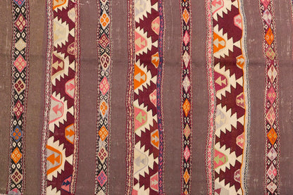 Vintage Turkish Rug, 5.1 x 7.10 ft Rug, 157 x 241 cm