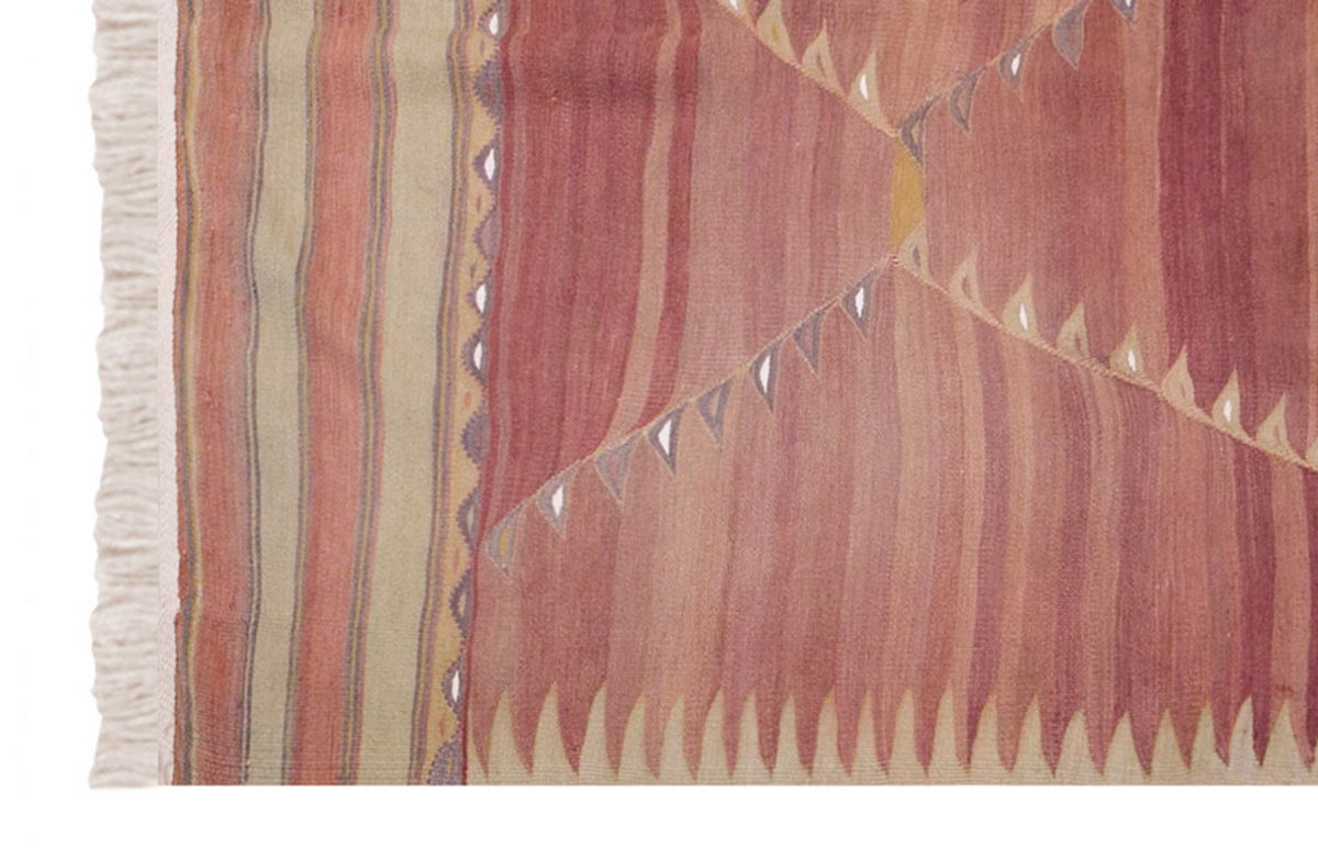 Vintage Turkish Rug, 5.1 x 7.4 ft, 156 x 226 cm