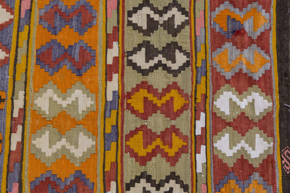Vintage Turkish Rug, 5.10 x 3.3 ft Rug, 180 x 101 cm