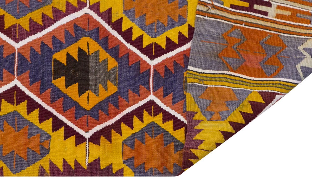 Vintage Turkish Rug, 5.2 x 5.4 ft, 158 x 164 cm