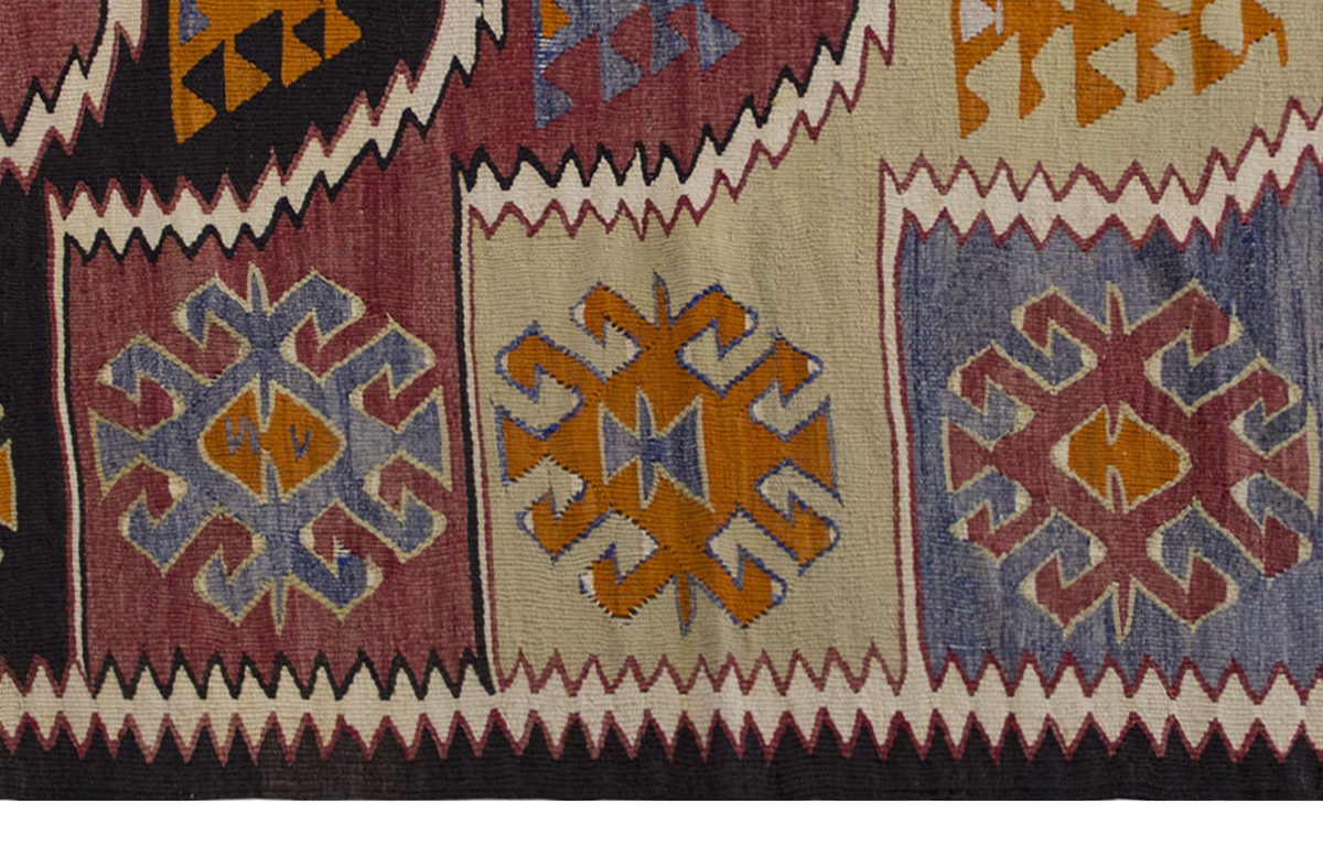 Vintage Turkish Rug, 5.3 x 3.5 ft Rug, 161 x 106 cm