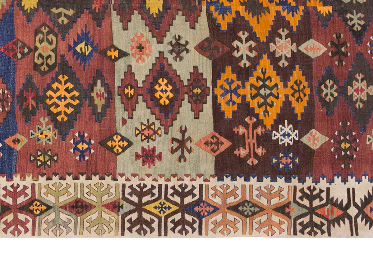 Vintage Turkish Rug, 5.3 x 6 ft, 162 x 185 cm