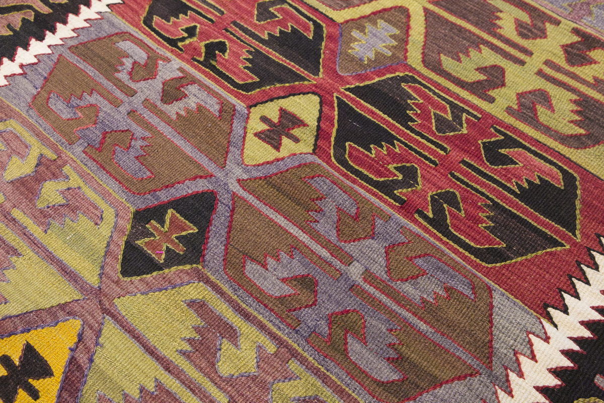 Vintage Turkish Rug, 5.6 x 3.8 ft Rug, 170 x 114 cm