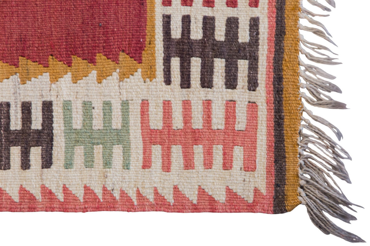 Vintage Turkish Rug, 5.9 x 3.4 ft Rug, 176 x 103 cm