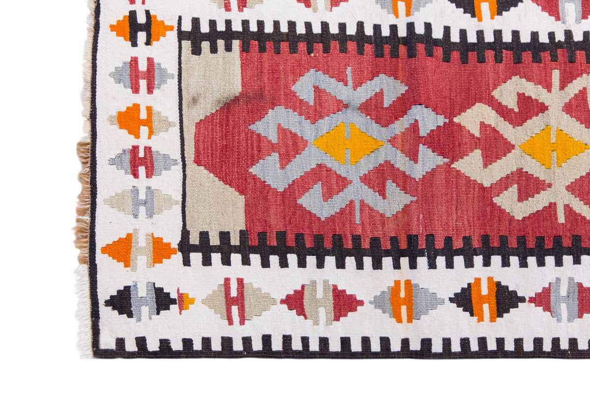 Vintage Turkish Rug, 68 x 104 cm 2.2 x 3.4 ft