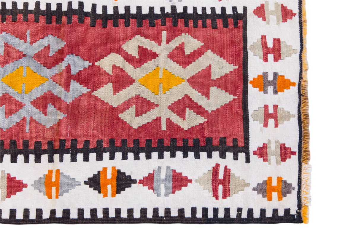 Vintage Turkish Rug, 68 x 104 cm 2.2 x 3.4 ft