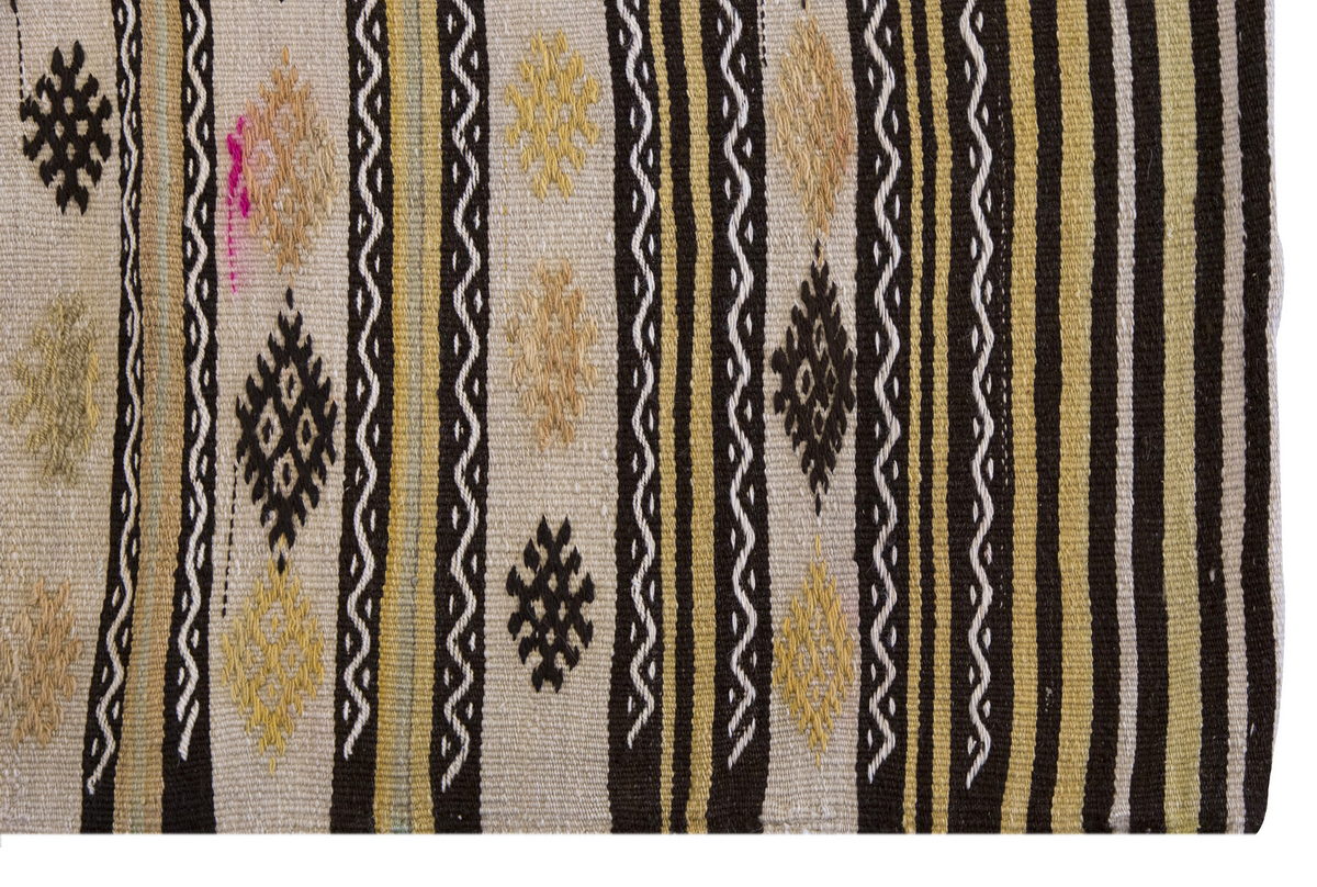 Vintage Turkish Rug, 72 x 112 cm, 2.4 x 3.8 ft