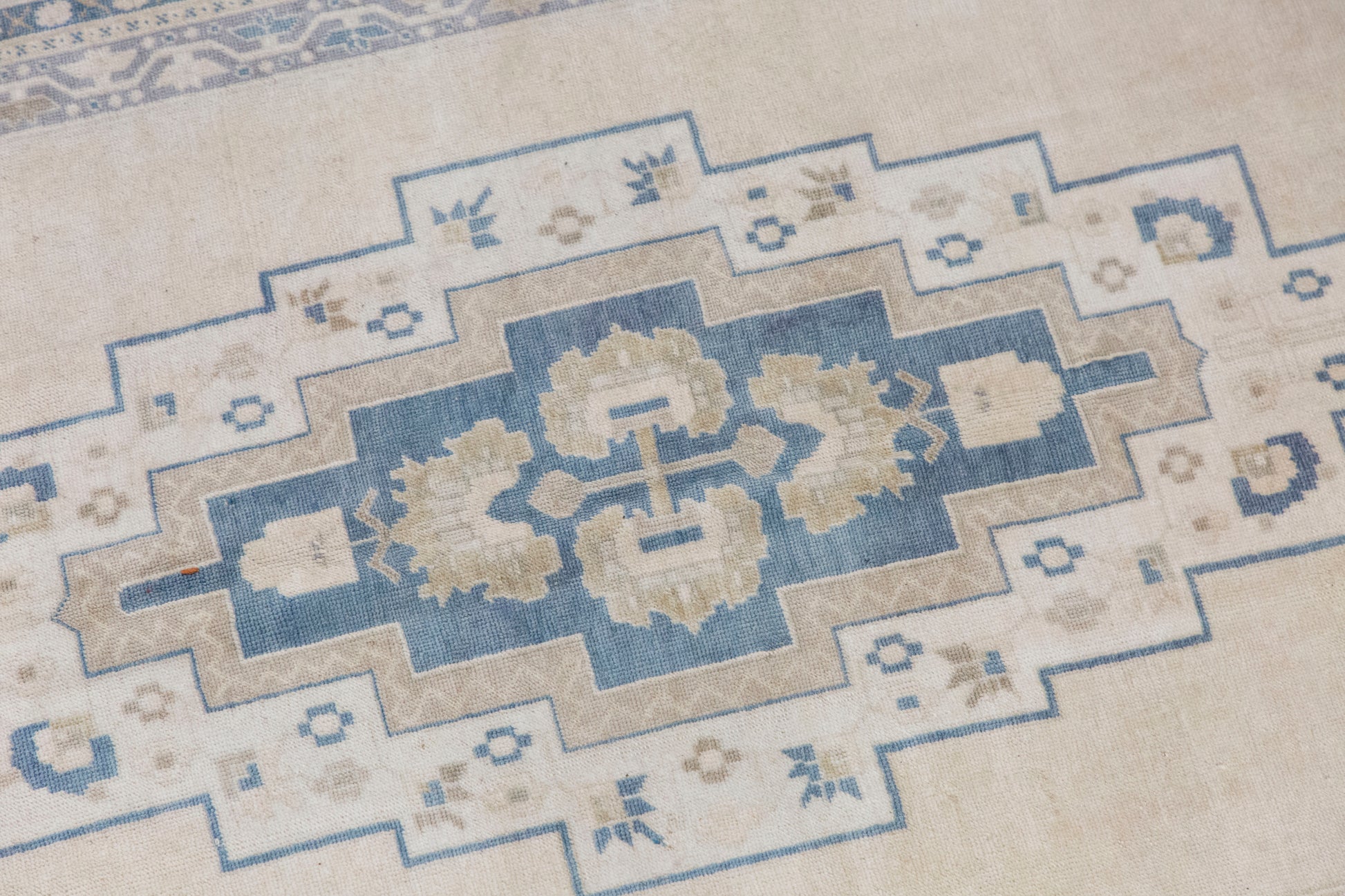 Vintage Turkish Rug 168x360 cm (5.5x11.8 ft)