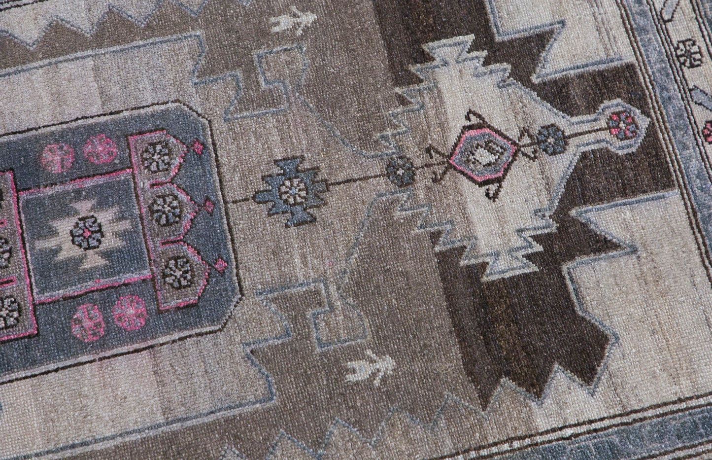 Vintage Turkish Rug 3'11" x 6'7" (120x200 cm)