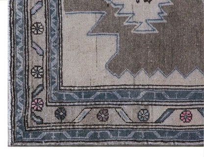 Vintage Turkish Rug 3'11" x 6'7" (120x200 cm)
