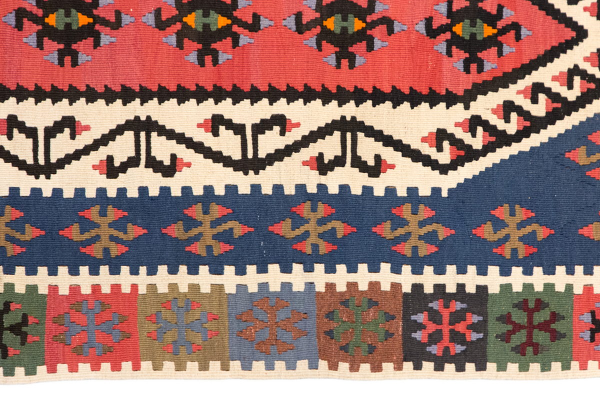Vintage Uşak Kula Kilim, 110 x 176 cm, 3.6 x 5.8 ft