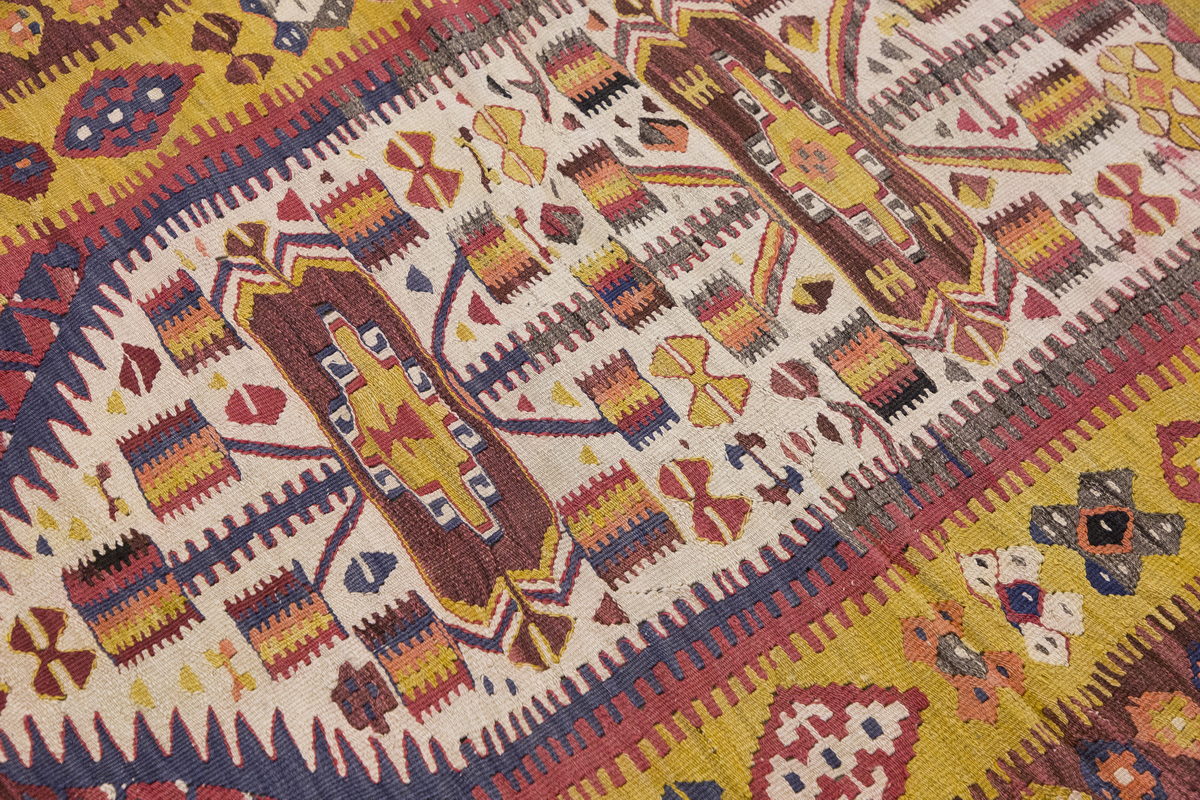 Vintage Uşak Kula Kilim, 115 x 157 cm, 3.9 x 5.2 ft