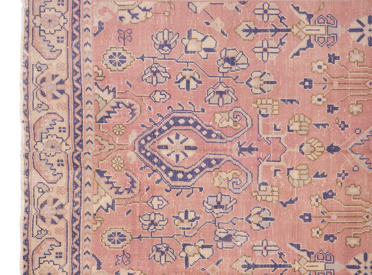 Vintage Wool Rug 5'2"x8'7" | Handwoven Turkish Carpet