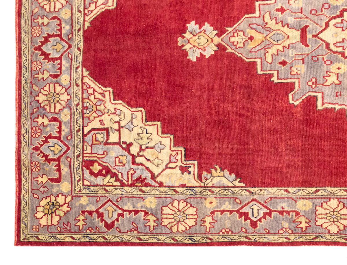 Vintage Wool Turkish Rug - 6'9 x 9'9 feet | 206 x 298 cm